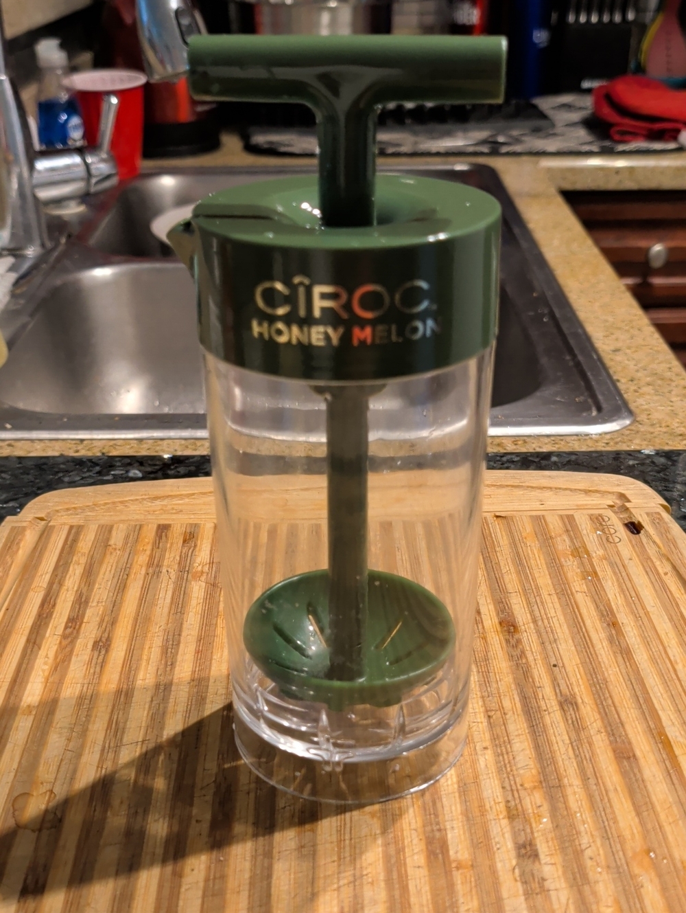 CÎROC Honey Melon Branded Press Juicer Bottle - Green